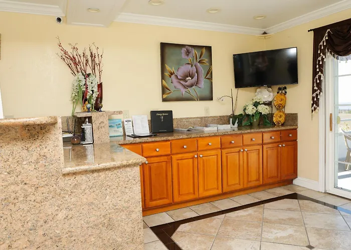 Sea Breeze Inn - San Simeon